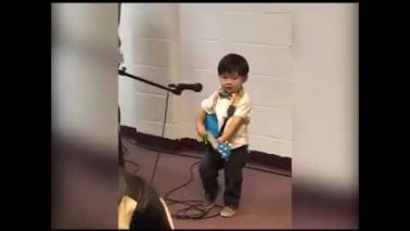 2 year old sings 10,000 Reasons