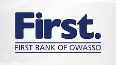 What does Dee Sokolosky from First Bank Of Owasso LOVE about his city?