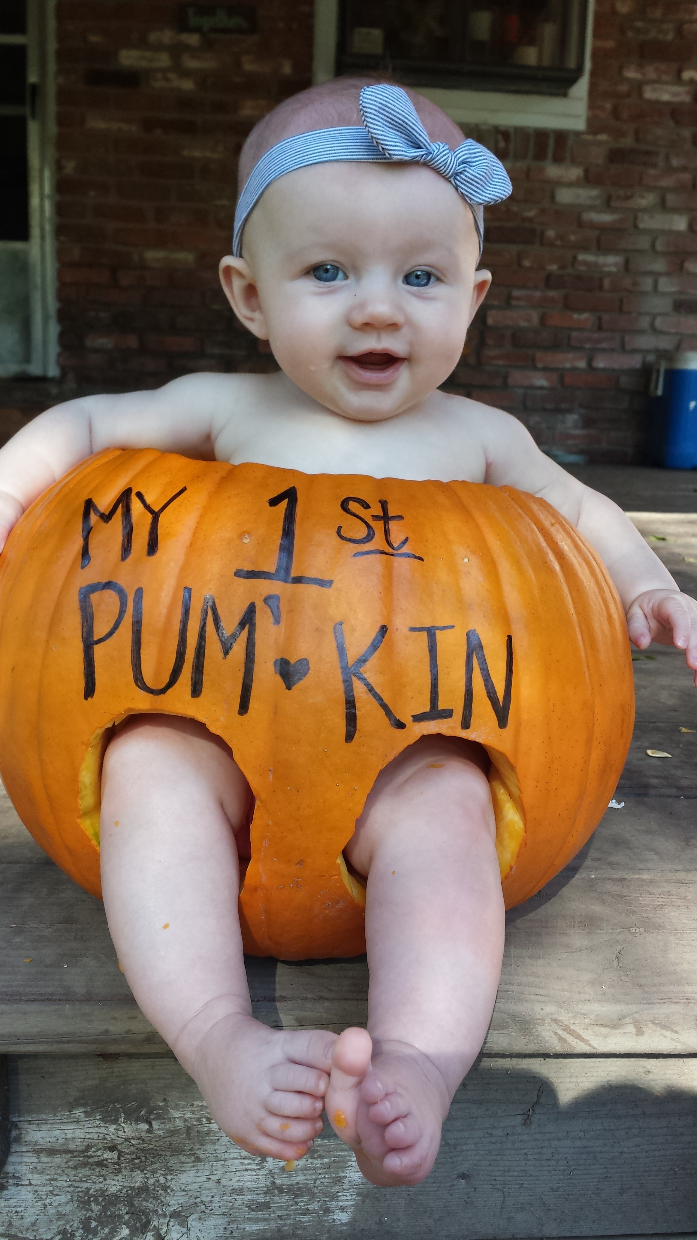 PUMPKIN BABY UPRIGHT