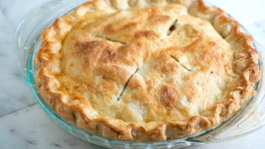 2 secrets to a flaky apple pie crust