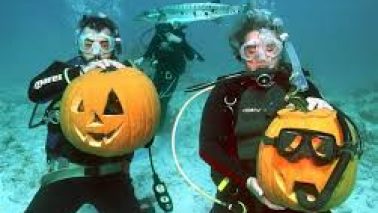 Under water pumpkin carving!